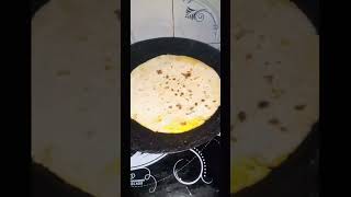 Alu paratha 🍪🤗☺️😇shortvideo yummyfood [upl. by Wenda]