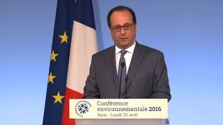 Electricité la part du nucléaire va baisser dit Hollande [upl. by Chavaree]