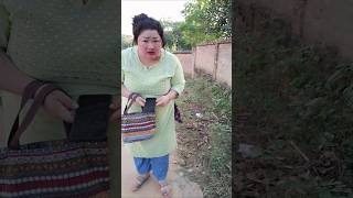 Chota pack bada dhamaka😜comedyvideos nicole gabil mominshorts [upl. by Divan]