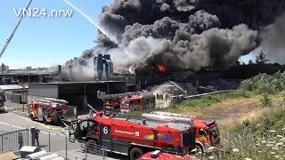 30062018  VN24  Flashover bei Großbrand verursacht Millionenschaden in Bönen [upl. by Aniakudo485]