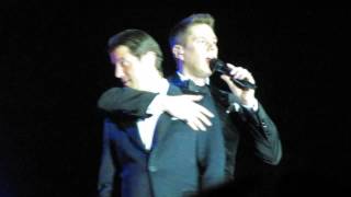 Il Divo David sings to Seb [upl. by Anaid246]