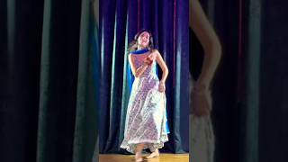 Ishq de faniyar  Dance Video  Khyati Sahdev  Danceaholic Studio  ytshorts  Wedding Choreo [upl. by Otrepur]