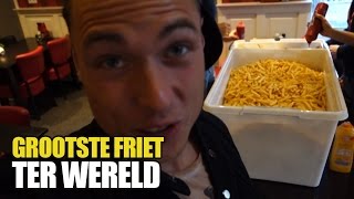 GROOTSTE FRIET OOIT amp MARK IN SUPER WATERBALLON [upl. by Ynaittirb]