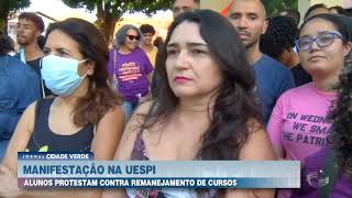 Professores e alunos da Uespi fazem manifestação em Teresina contra remanejamento de cursos [upl. by Varin]