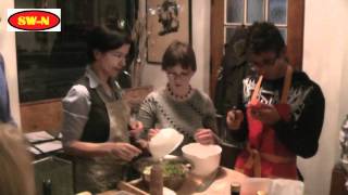 Kinder kochen in der Schiller Tagesbar Schweinfurt TV 20111101 [upl. by Ainesej145]