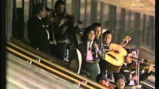 QUETA JIMÉNEZ LA PRIETA LINDA quotUN RIO CRECIDOquot Y quotMI TIERRA MEXICANAquot EN EL ESTADIO AZTECA [upl. by Weir]