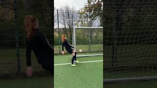 3 Arten von Fußballern wenn sie den Ball aus dem Tor holen müssen⚽️😂 fußball comedy shorts [upl. by Eetak996]