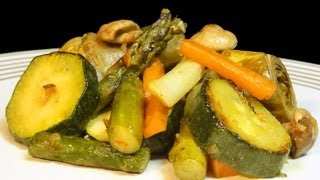 Verduras salteadas con setas [upl. by Ainevul581]