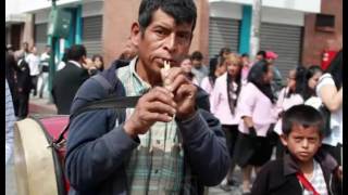 el Tzijolaj tambor o caja procesiones en Guatemala [upl. by Lezned]