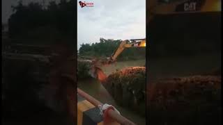 UP JCB Construction and Accident viral short video upsc up jcb accidentnews [upl. by Tuhn]