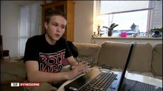 TV2 Nyhederne  Dreng hacker TV2 [upl. by Lerrud]