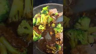 Pf Changs beef amp broccoli 🥦 lunch pfchangs frozenfood quickandeasy kidslunches beefrecipe [upl. by Aihsein718]