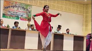 Madhura Madhura Dhoni Baje cover dance rabindrasangeet  madhuro madhuro dance viral bengali [upl. by Dupin]