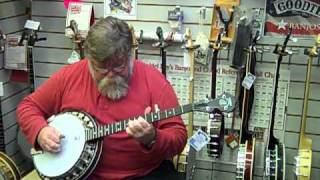 Keith plays the Deering Boston 5 String Banjo  Hobgoblin Music Birmingham [upl. by Yarased]