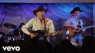 George Strait  Amarillo By Morning Live At Gruene Hall New Braufels TX2016 [upl. by Nelan]