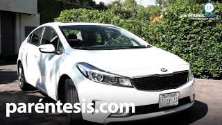 KIA Forte 2017 prueba de manejo en español [upl. by Ekusuy]