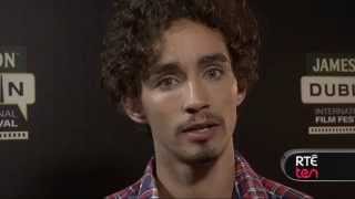 Robert Sheehan sings reveals the best prank hes ever played amp more [upl. by Ibmat]