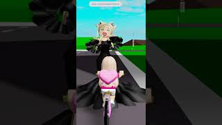 A grávida vai abandonar a filha dela roblox brookhaven [upl. by Cherianne]