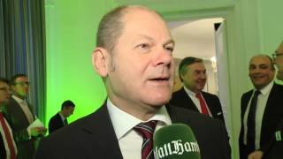 Olaf Scholz Erster Bürgermeister Hamburg Hamburger Abendblatt Neujahrsempfang 2017 [upl. by Yeleak]