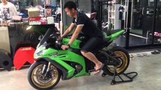 2011 ZX10R with Translogic Quickshifter [upl. by Schubert450]