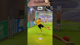 Football Robot 🤖 Amazing 🤗 shorts footballfacts soccerdrills [upl. by Parhe308]