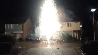 Vuurwerk fontein 10 meter [upl. by Gable527]