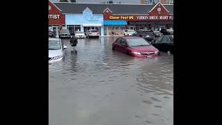 CANADA Mississauga  Severe thunderstorms and heavy rain cause flooding and closures [upl. by Nitsud]