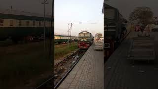 Jaffer express train is out class inside entry inside pak beauty of pakistan railways [upl. by Tnirb]