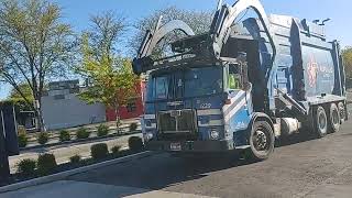 ex Allied Waste Services 1239 autocar acx McNeilus Pacific series front loader on recycling [upl. by Ambrosia]