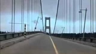 Tacoma Narrows Bridge Collapse Gallopin Gertie [upl. by Celene]