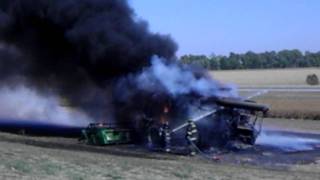 John Deere Combine fire [upl. by Souvaine]