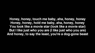 HoneyHoney  Mamma Mia lyrics [upl. by Almeda]