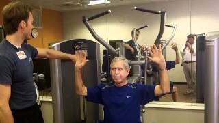 Proper use of the lat pulldown machine part 1 [upl. by Herr]