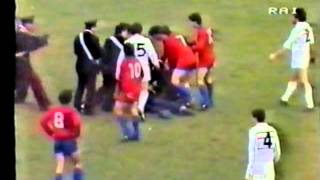 Invasione di campo con tentata aggressione allarbitro durante CataniaMilan del 12 febbraio 1984 [upl. by Nylad]