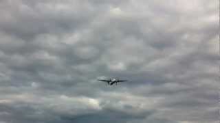 vidéo impressionnante d un avion qui s écraser à orly [upl. by Akinod267]