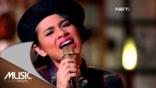 Andien  Feel Good Inc  Gorillaz Cover Exclusive Youtube Live at Music Everywhere [upl. by Ahsiekin809]