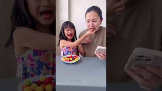 candy prank with mon and baby👩‍❤️‍👩🧛‍♀😆🤣🍬😥comedy cute baby funny toys duet cutebaby minions [upl. by Assened]