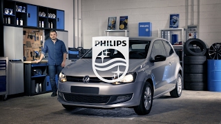 PHILIPS TUTO  Comment remplacer les ampoules de phares de votre Volkswagen Polo V [upl. by Lesley965]