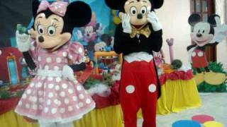 Mickey e Minnie  Brincando com Crianças 11 33411390 [upl. by Aniratac]