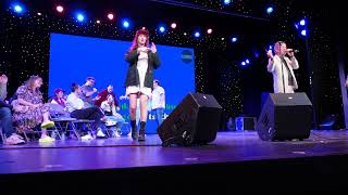 Miles Zuniga et al singing The Way by Fastball — Celebrity Karaoke on JoCo Cruise 2023 [upl. by Tezzil]