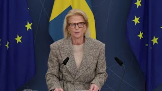 Finansminister Elisabeth Svantesson bjuder in till pressträff [upl. by Lester]