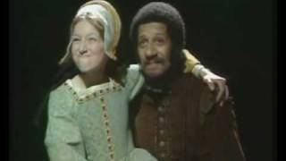 Lena Zavaroni And Derek Griffiths Comedy Sketch 1977  Lena age 13 [upl. by Carie]