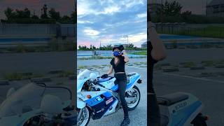 FZRの排気音が聞きたいというリクエストに応えました✨️ バイク女子 FZR250R [upl. by Nevada119]