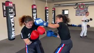 Dojo SenKen Sauvian le 10072024 Entraînement Karaté Full Contact Echange Aurélie et Lena [upl. by Sternberg525]