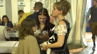 TikTokTrend Teenies tragen Tracht [upl. by Aloin18]