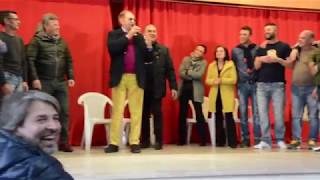 RENZO ARBORE SHOW NEL CARCERE DI FOGGIA CANTA CON I DETENUTI [upl. by Golightly]