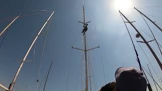 美女クルーマストに登る Beautiful crew climbs the mast [upl. by Tecu]