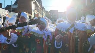 Carnaval dAnderlues 2023 32 Ramassage Gilles du centre [upl. by O'Neill]