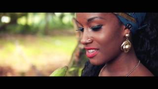 Afro Style  Fatima Clip Officiel Album On Est La Dans les Bacs [upl. by Francesco]