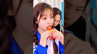 Vì Có Cua Ướp Cay Nên Giúp Ba Phát Hiện Bí Mật Của Mẹ mukbang food anuong anvat shorts [upl. by Ynnhoj]